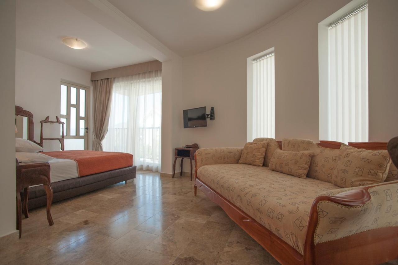 Guest House Przno Bay Sveti Stefan Exterior foto